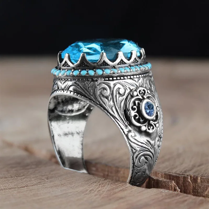 Anello con zirconi di lusso le - Luxury Lifestyle Magazine recensione e prezzo