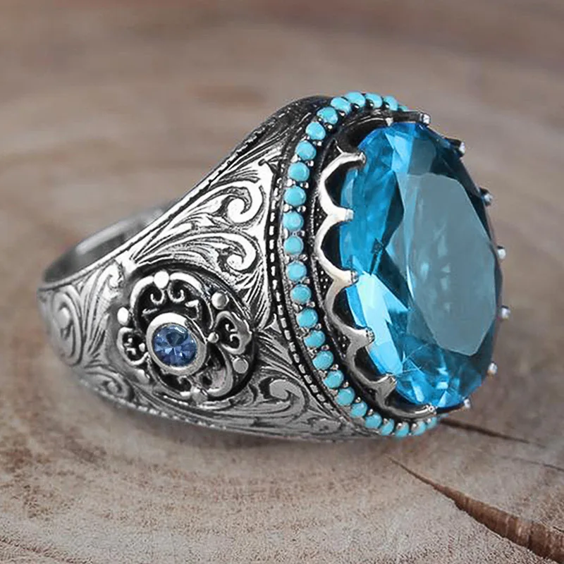 Anello con zirconi di lusso le - Luxury Lifestyle Magazine recensione e prezzo