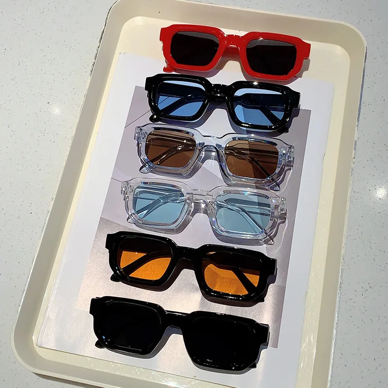 Occhiali da Sole Vintage con M - Luxury Zone recensione e prezzo